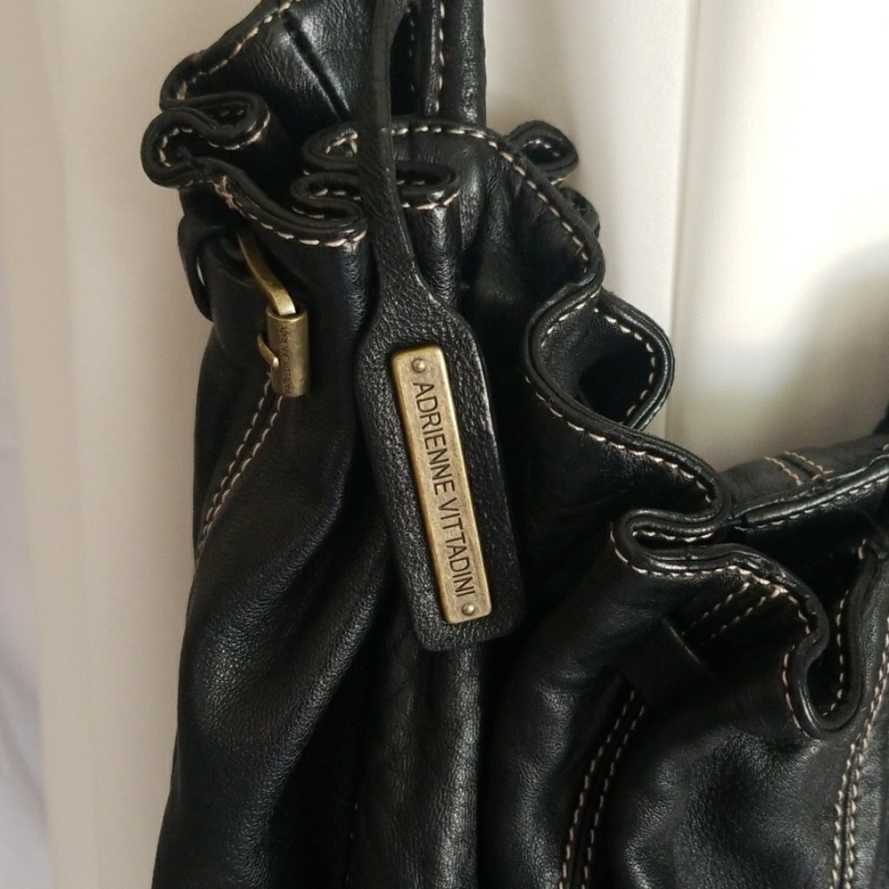 Adrienne Vittadini Bags. - Picture 3 of 6